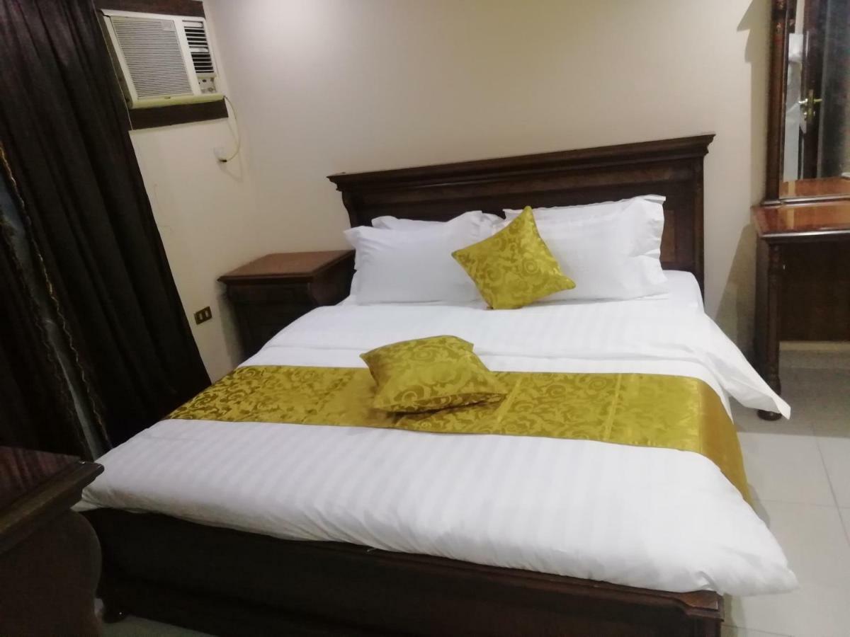 Rozana For Monthly And Yearly Rent Dzsidda Kültér fotó