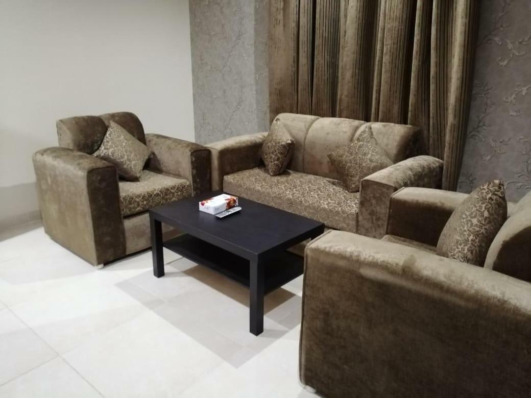 Rozana For Monthly And Yearly Rent Dzsidda Kültér fotó
