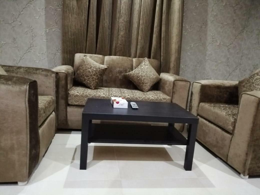 Rozana For Monthly And Yearly Rent Dzsidda Kültér fotó