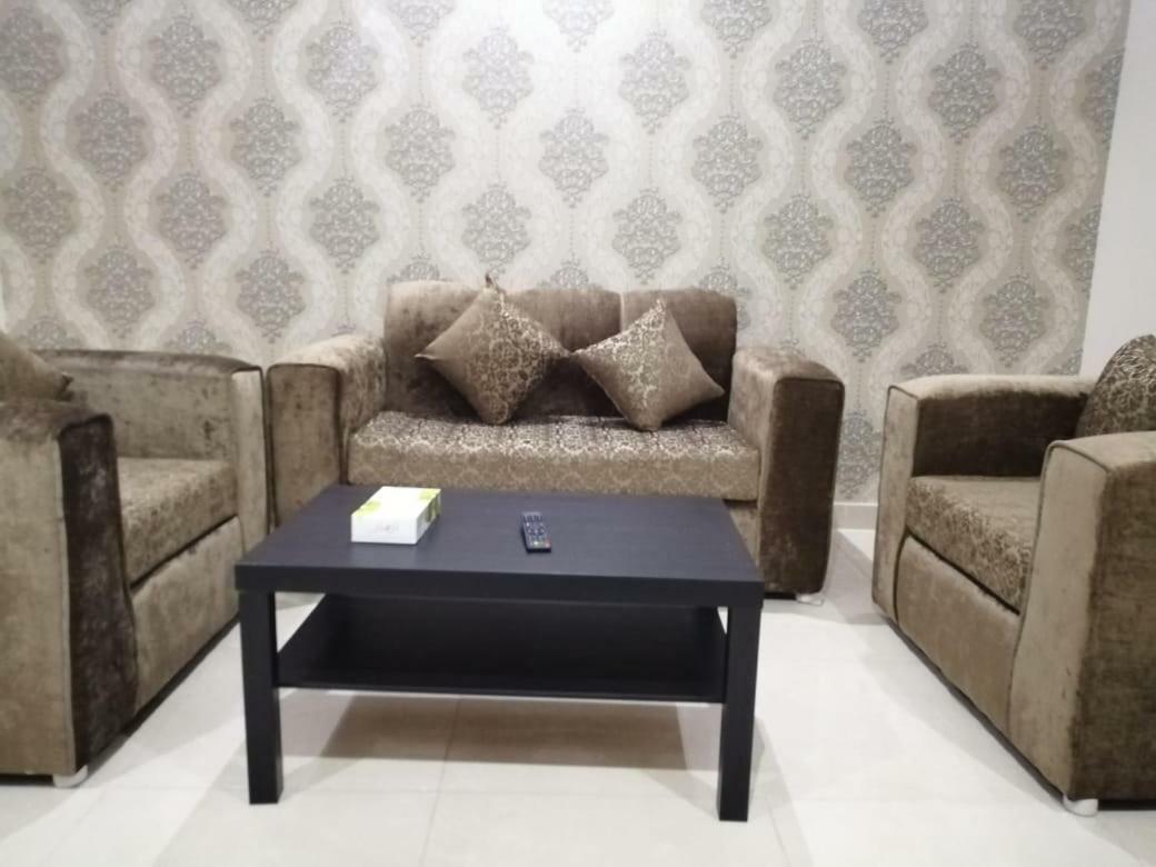 Rozana For Monthly And Yearly Rent Dzsidda Kültér fotó